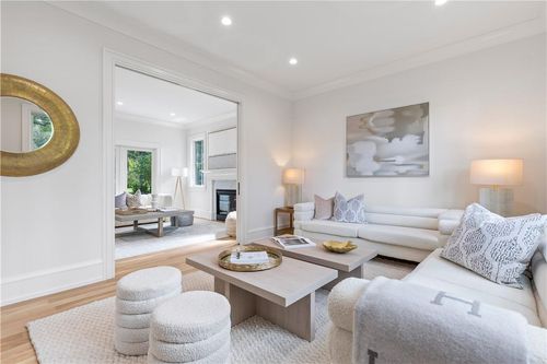 7 Red Oak Dr, Rye, NY, 10580-2433 | Card Image