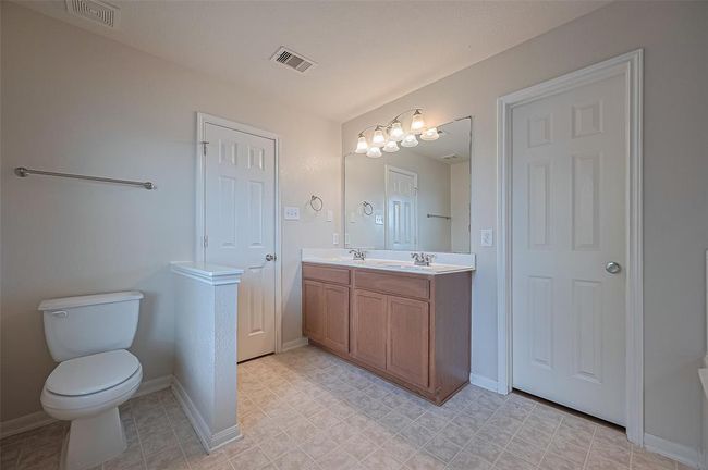 The Primary Bath | Image 34
