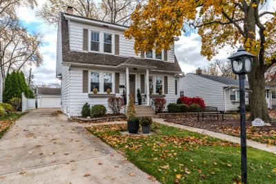 235 S Oakland Grove Avenue, House other with 3 bedrooms, 1 bathrooms and 2 parking in Elmhurst IL | Image 2