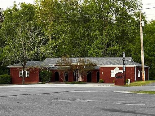 1816 County Road 1354, Vinemont, AL, 35179-8153 | Card Image