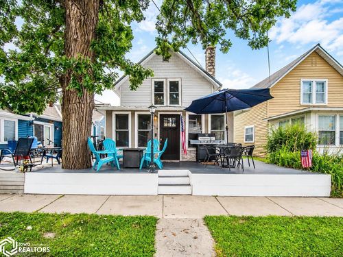 117 4th Ave N, Clear Lake, IA, 50428-1646 | Card Image