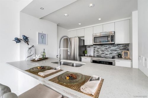 9xx-1200 Alberni Street, Vancouver, BC, V6E1A6 | Card Image