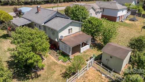 24 Midway St, Granite Falls, NC, 28630-1814 | Card Image