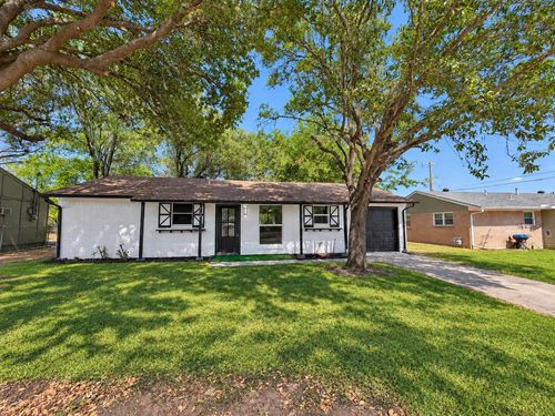 708 Sw Southridge Dr, Burleson, TX, 76028-5205 | Card Image