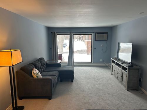 1083-7300 York Ave S, Edina, MN, 55435-4739 | Card Image