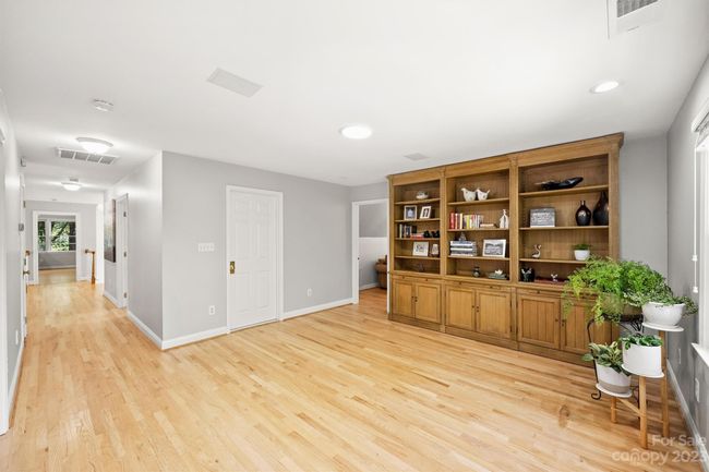 Spacious loft | Image 31