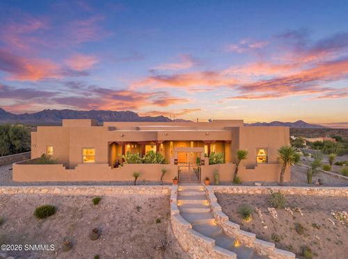 5637 Via Estrella, Las Cruces, NM, 88011-2613 | Card Image