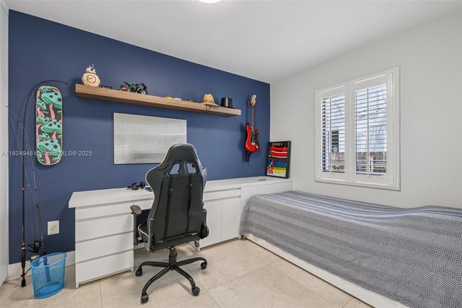 441 Sw 27 Th Rd, House other with 4 bedrooms, 4 bathrooms and null parking in Miami FL | Image 25