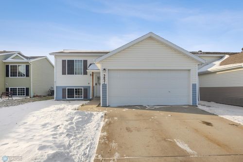 3821 34th Street S, Moorhead, MN, 56560 | Card Image