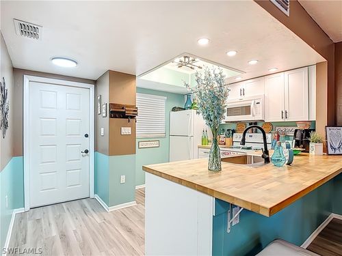 apt-1204-1201 Barrett Rd, NORTH FORT MYERS, FL, 33903-5737 | Card Image