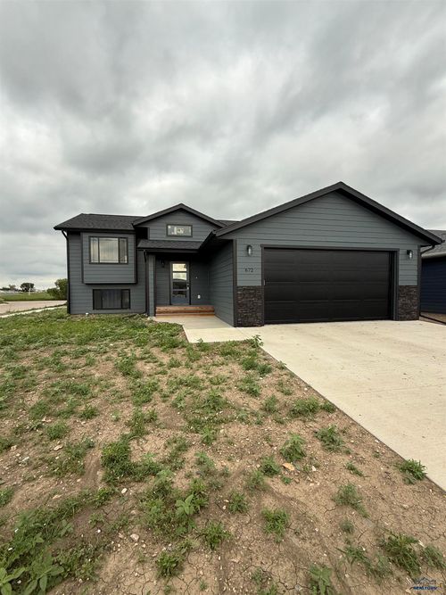 672 Eagle Ct, Box Elder, SD, 57719-1711 | Card Image