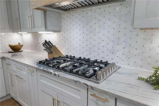 3899 Carlton Dr, House other with 4 bedrooms, 4 bathrooms and 2 parking in Chamblee GA | Image 23