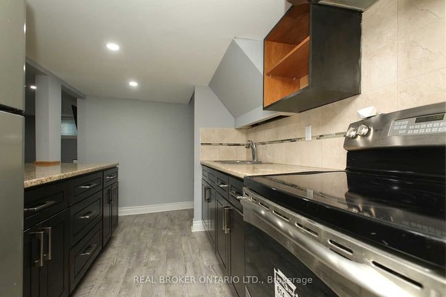 855 Miriam Rd, House other with 5 bedrooms, 2 bathrooms and 4 parking in Pickering ON | Image 24