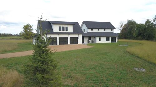 8800 Grace Ln, Loretto, MN, 55357-5501 | Card Image