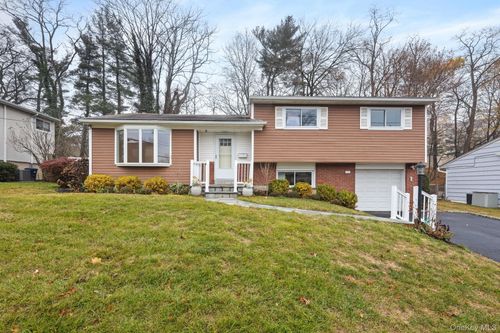 12 Chatham Rd, New Rochelle, NY, 10804-2514 | Card Image