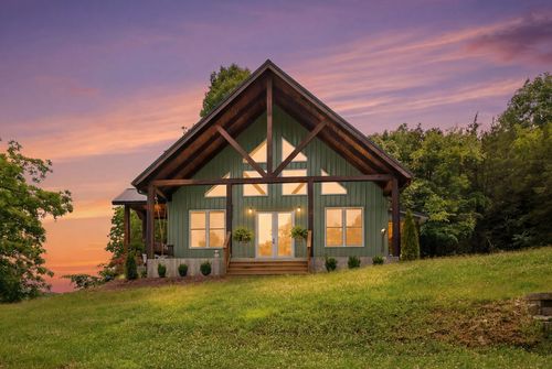 672 Sullivan Bend Rd, Elmwood, TN, 38560-4142 | Card Image