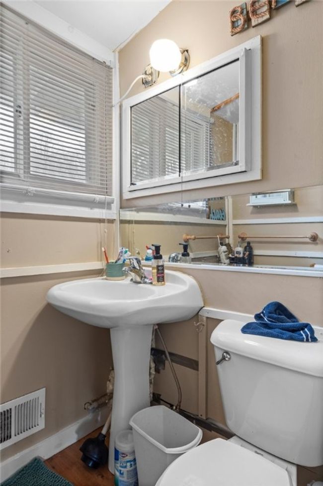 A - 201 27 1/4 26 7/8 Ave, House other with 3 bedrooms, 1 bathrooms and null parking in CUMBERLAND WI | Image 10