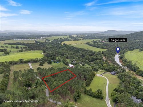 25 Pine Meadow Dr, Berryville, AR, 72616-5260 | Card Image