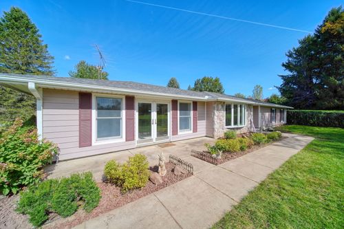 11033 Bellman Rd, Grass Lake, MI, 49240-9412 | Card Image