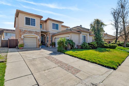 2033 Bastona Drive, Elk Grove, CA, 95758 | Card Image