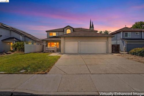 880 Woodsong Ln, Brentwood, CA, 94513-2920 | Card Image