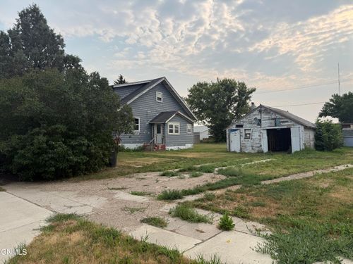 14 2nd Street Se, Stanley, ND, 58784 | Card Image