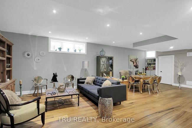 7909 Parkway Rd, House other with 5 bedrooms, 4 bathrooms and 20 parking in Metcalfe ON | Image 31