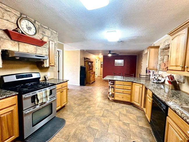 403 Osage Ave, House other with 3 bedrooms, 2 bathrooms and null parking in Post TX | Image 12