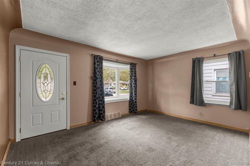 4191 Grindley Park St, Dearborn Heights, MI, 48125-2221 | Card Image