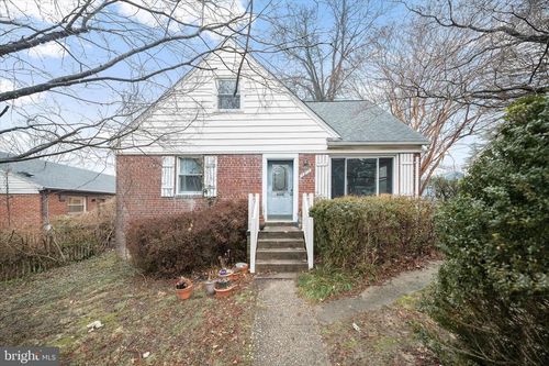 4915 Bangor Dr, KENSINGTON, MD, 20895-1213 | Card Image
