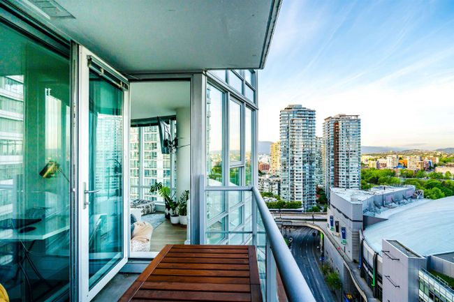 1708 - 111 W Georgia Street, Condo with 2 bedrooms, 2 bathrooms and 1 parking in Vancouver BC | Image 26