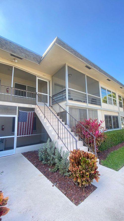 200 Stratford O, West Palm Beach, FL, 33417-1602 | Card Image