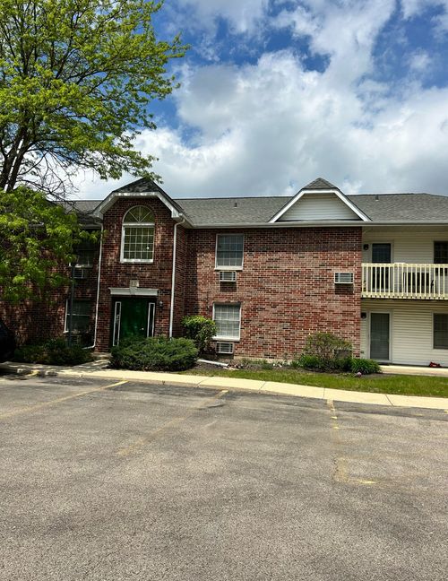 apt-2d-421 Leah Ln, Woodstock, IL, 60098-7157 | Card Image