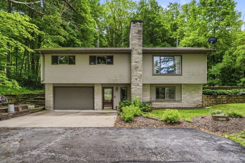 16924 Lax Chapel Road, SCHLESWIG, WI, 53042 | Card Image