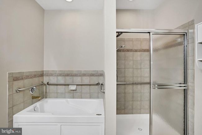 APT-208 - 500 King Farm Blvd, Condo with 3 bedrooms, 2 bathrooms and null parking in ROCKVILLE MD | Image 29