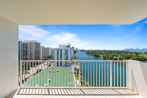15f-5838 Collins Ave, Miami Beach, FL, 33140-2230 | Card Image