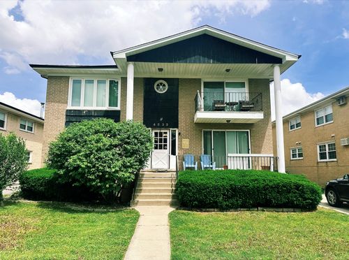 4533 Elm Ave, Brookfield, IL, 60513-2365 | Card Image