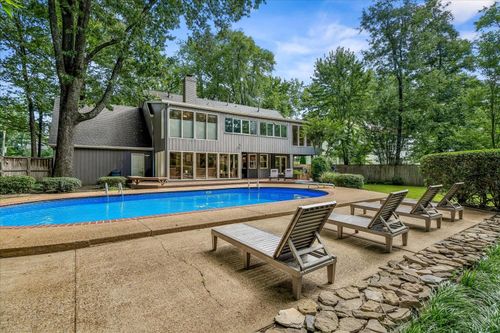 6767 Poplar Pike, Memphis, TN, 38119-5643 | Card Image