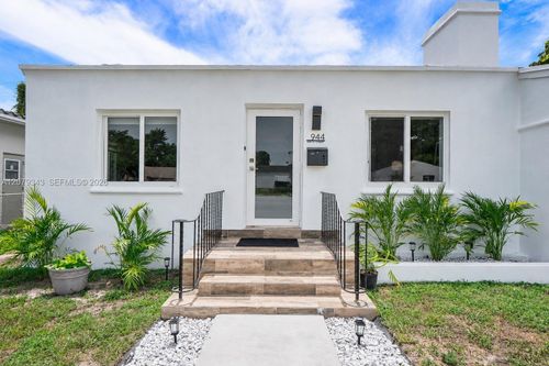944 Nw 47th St, Miami, FL, 33127-2357 | Card Image