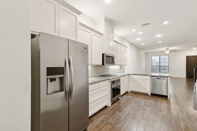 7108 Mitchell Dr, Townhouse with 3 bedrooms, 3 bathrooms and null parking in Mckinney TX | Image 11