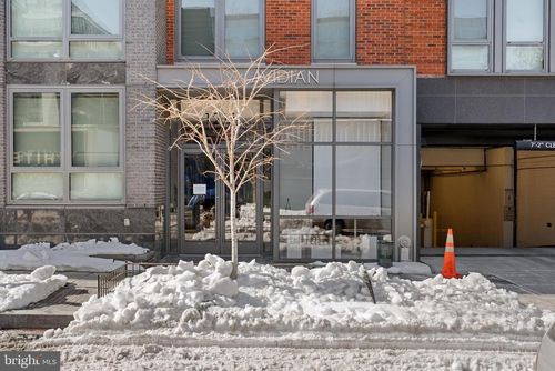 apt-404-1211 Van St Se, WASHINGTON, DC, 20003-4673 | Card Image