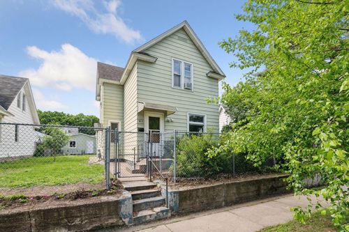 814 Englewood Ave, Saint Paul, MN, 55104-1613 | Card Image