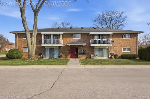 15118 Fairfield St, Livonia, MI, 48154-3062 | Card Image