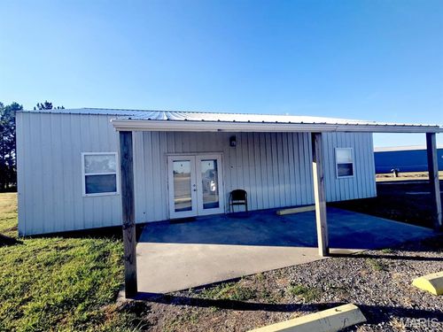 bldg-1-2806 S Highway 105, Charleston, MO, 63834-8307 | Card Image