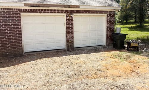 23220 Red Bluff Rd, Moss Point, MS, 39562-9471 | Card Image