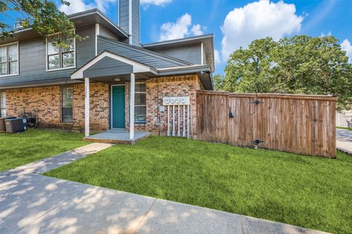 c-117 Peachtree Ct, Kennedale, TX, 76060-5471 | Card Image