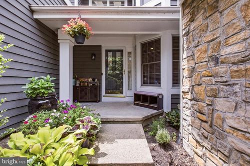 72 Coriander Dr, Princeton, NJ, 08540-9424 | Card Image