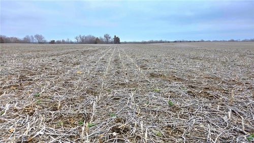 00000 E 200 Rd, Mound City, KS, 66056 | Card Image