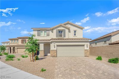 8082 Guadiano Avenue, House other with 5 bedrooms, 5 bathrooms and null parking in Las Vegas NV | Image 1