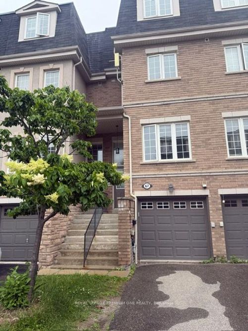 67-435 Hensall Cir, Mississauga, ON, L5A4P1 | Card Image